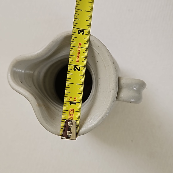 WILLIAMSBURG POTTERY Vintage Hand-Carved Salt Glaze Pitcher Gray & Cobal… - Picture 8 of 9